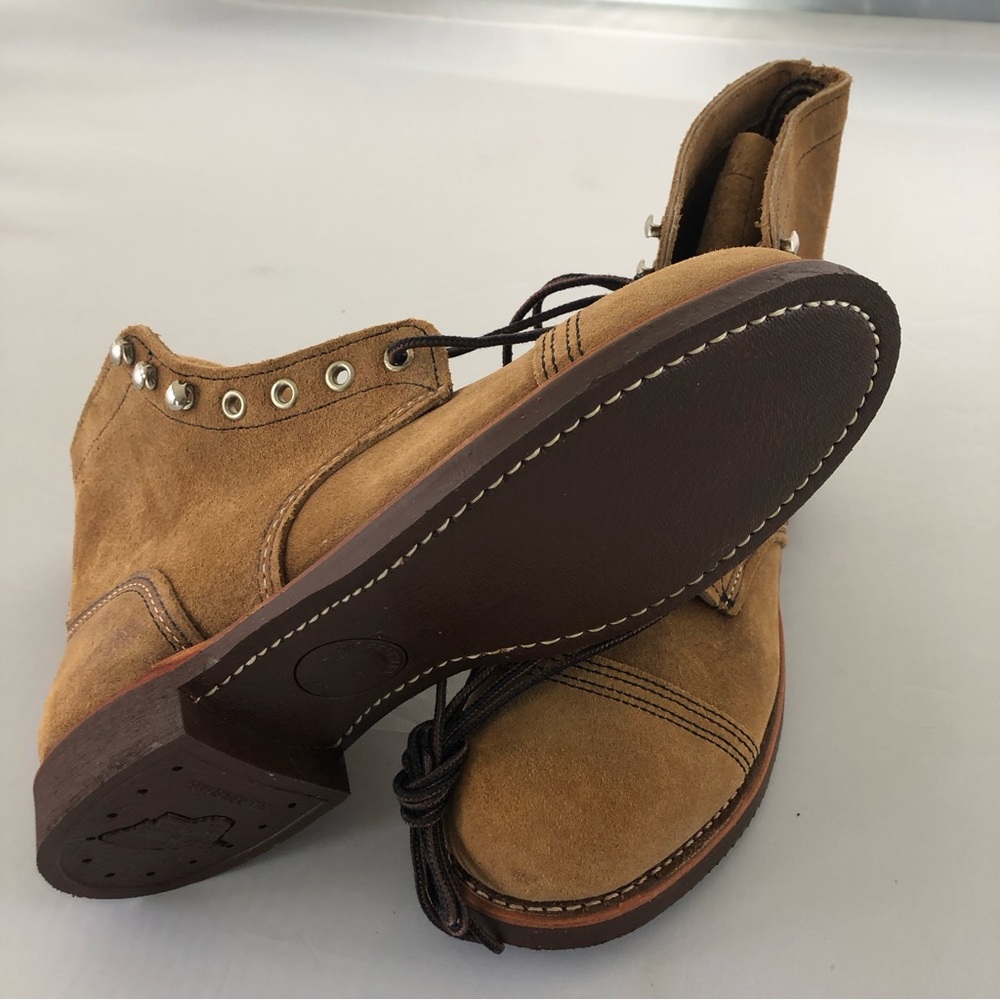 Red Wing Boots 8113 USA 8.5 Iron Range , New , Muleskinner Leather , Light Tan